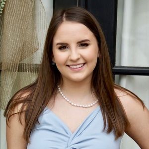 Meet your Posher, Caroline